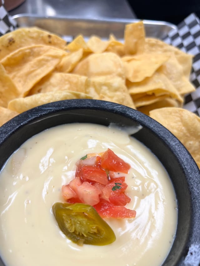 Queso & Chips.