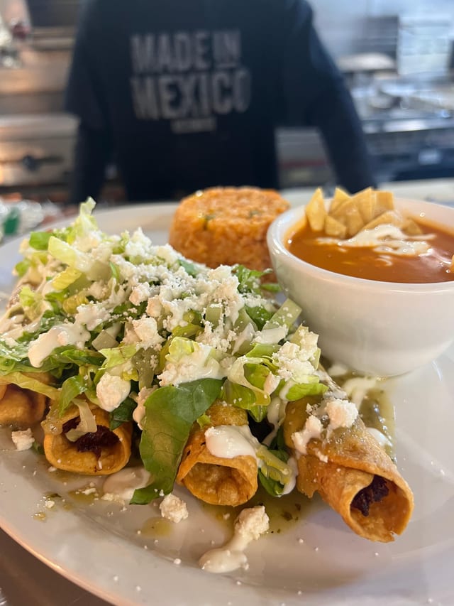 Flautas.